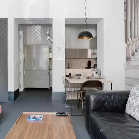 Alemaison Highend Historic Center With 2 Balconie Apartment Seville